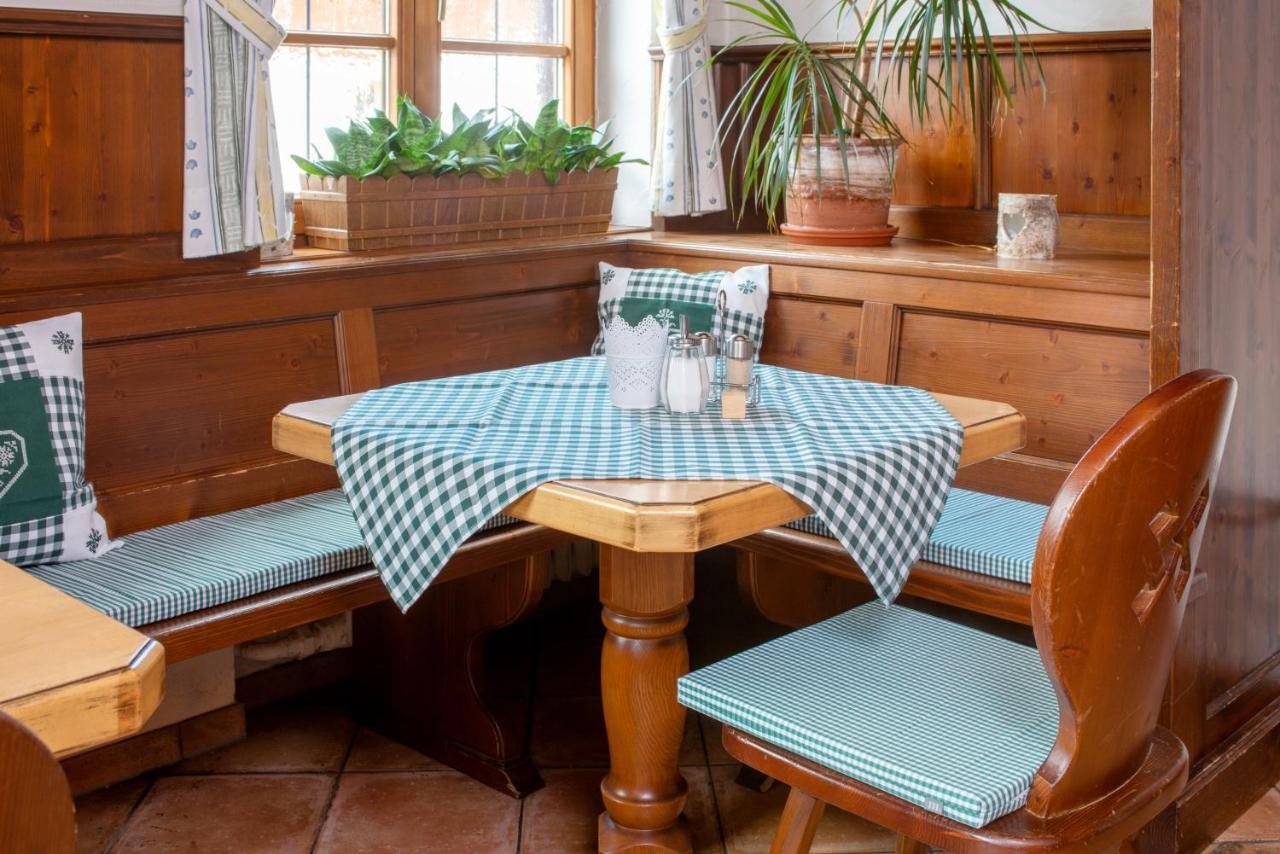 Landgasthof Hanselewirt 슈방가우 외부 사진